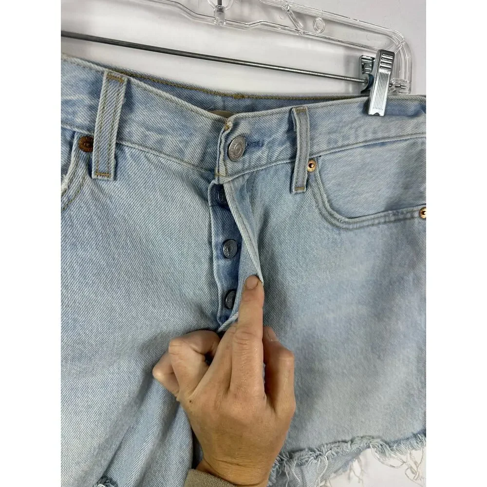 Levis' Premium Wedgie Short Button Fly Light Wash Cut Off Size 28 - Picture 9 of 11